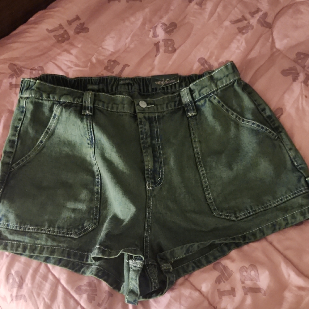 Wrangler Green Jean Shorts Relaxed Fit